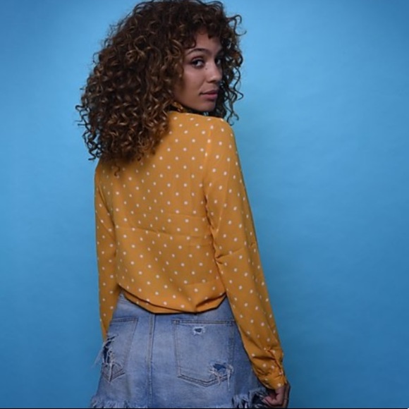 Yellow polk-a-dot blouse with Black Bow Collar - Picture 2 of 3